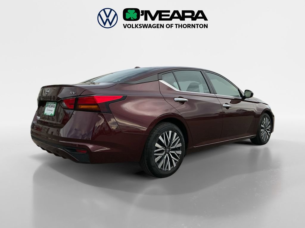 Used 2024 Nissan Altima 2.5 SV image 5