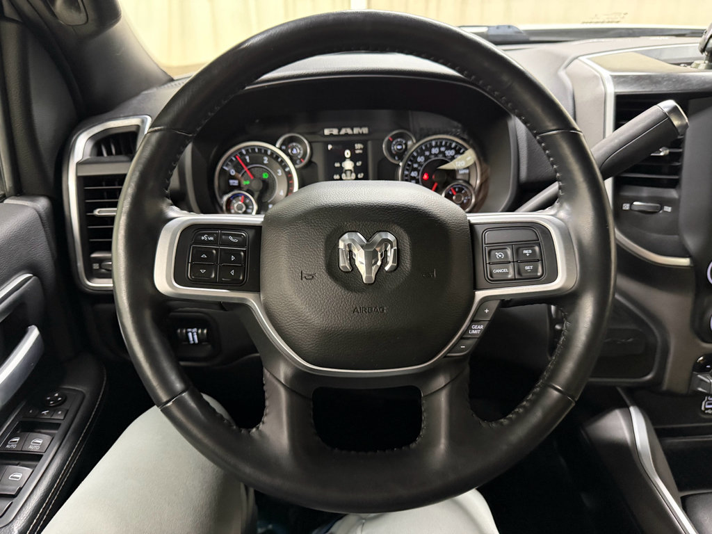 Used 2020 RAM 2500 Big Horn w/ Night Edition AWD/4WD image 32