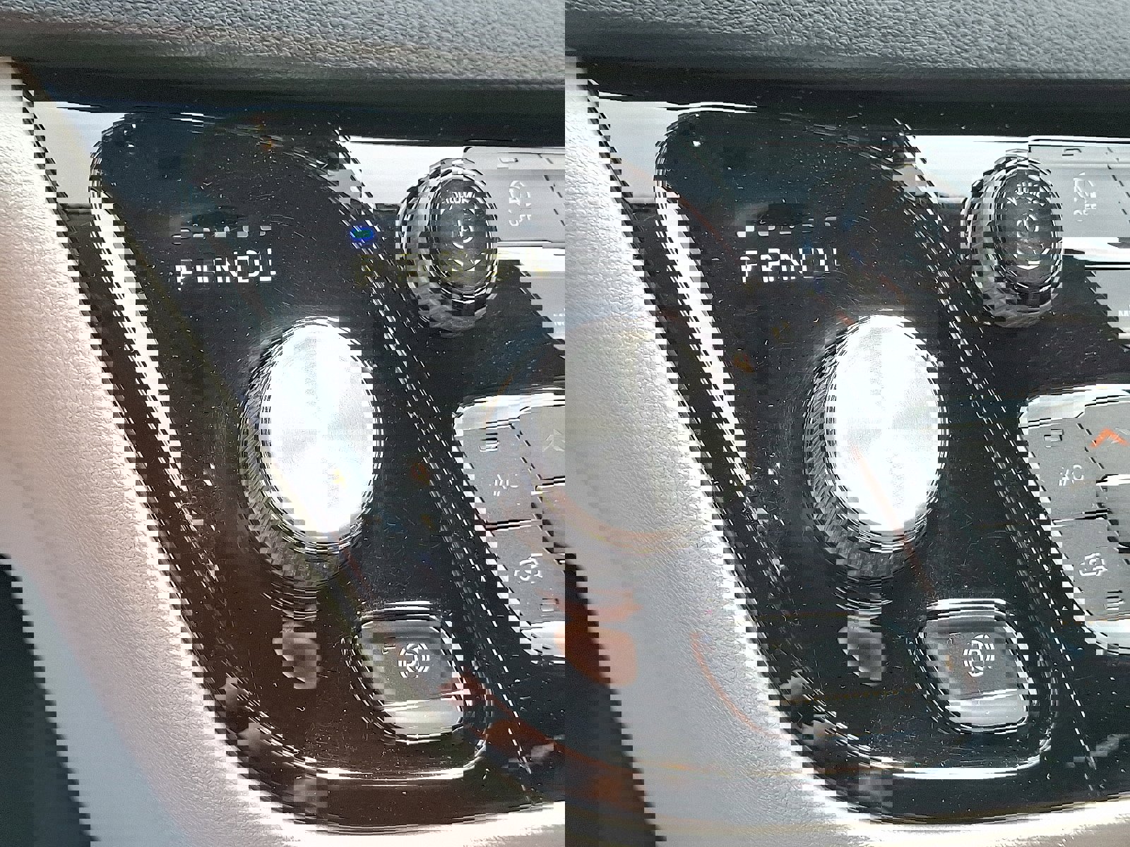 Used 2022 Chrysler Pacifica Touring-L image 14