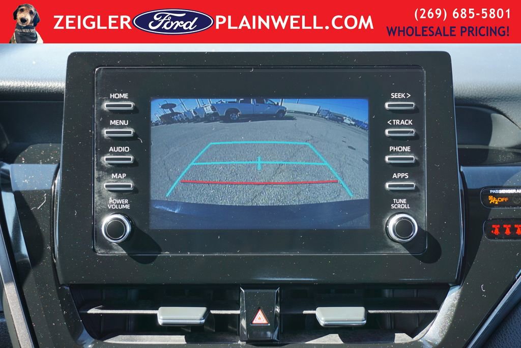 Used 2024 Toyota Camry SE image 18