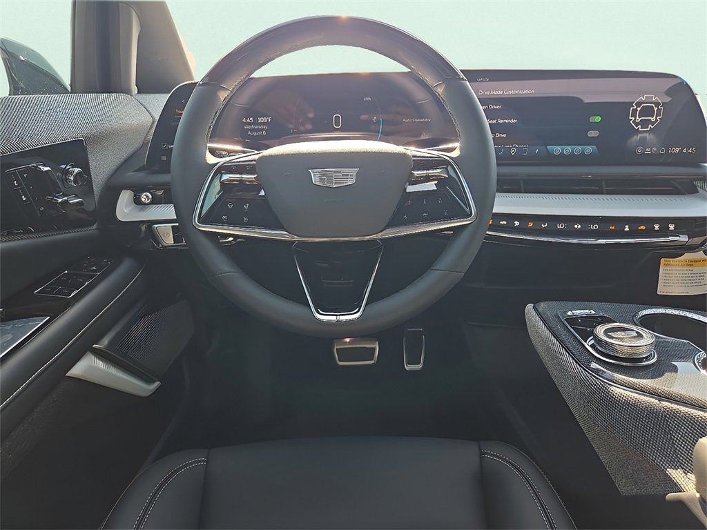 New 2025 Cadillac Optiq Sport 1 image 20