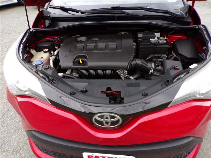 Used 2020 Toyota C-HR LE FWD image 42