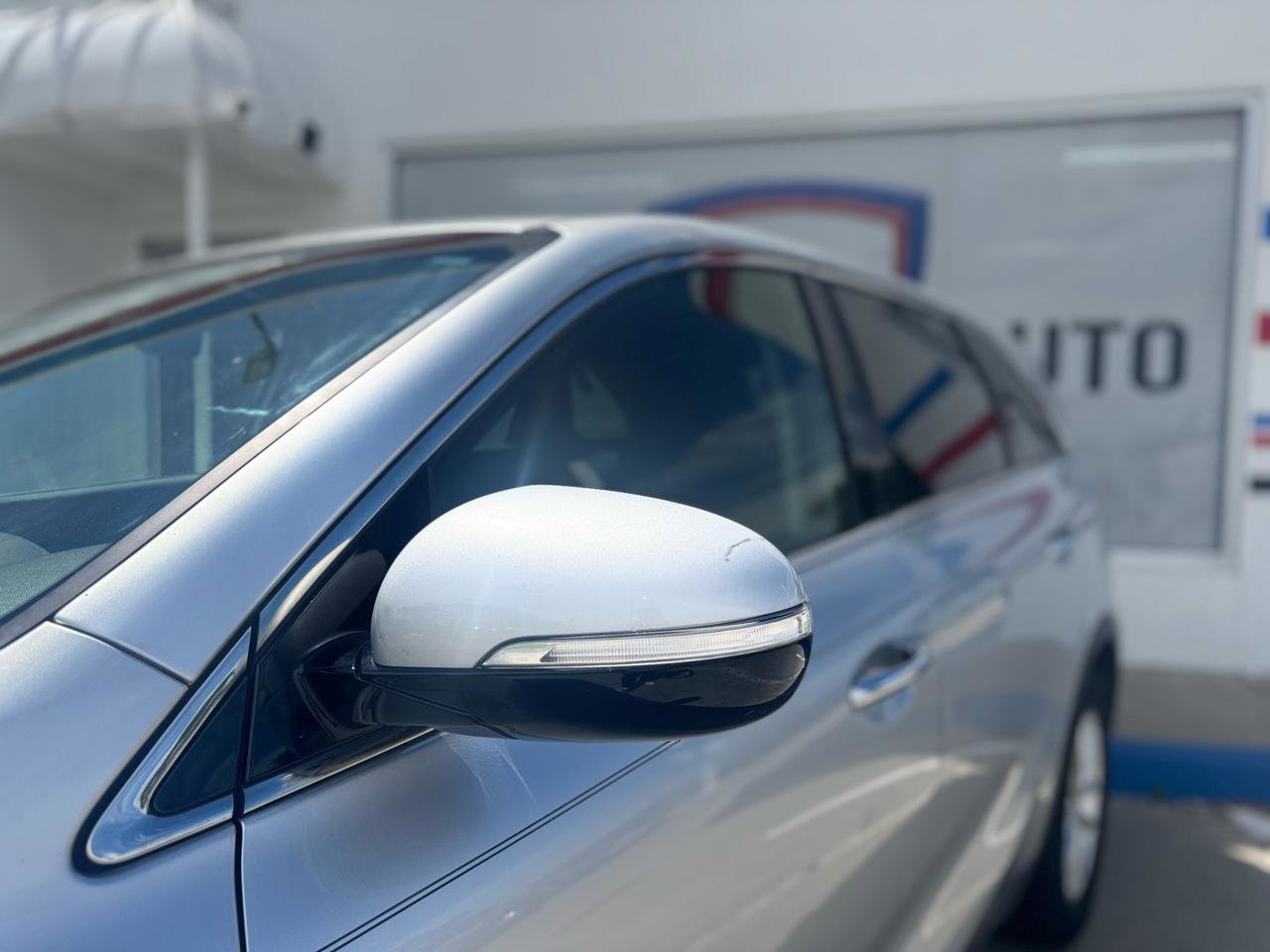 Used 2019 Kia Sorento L FWD image 5