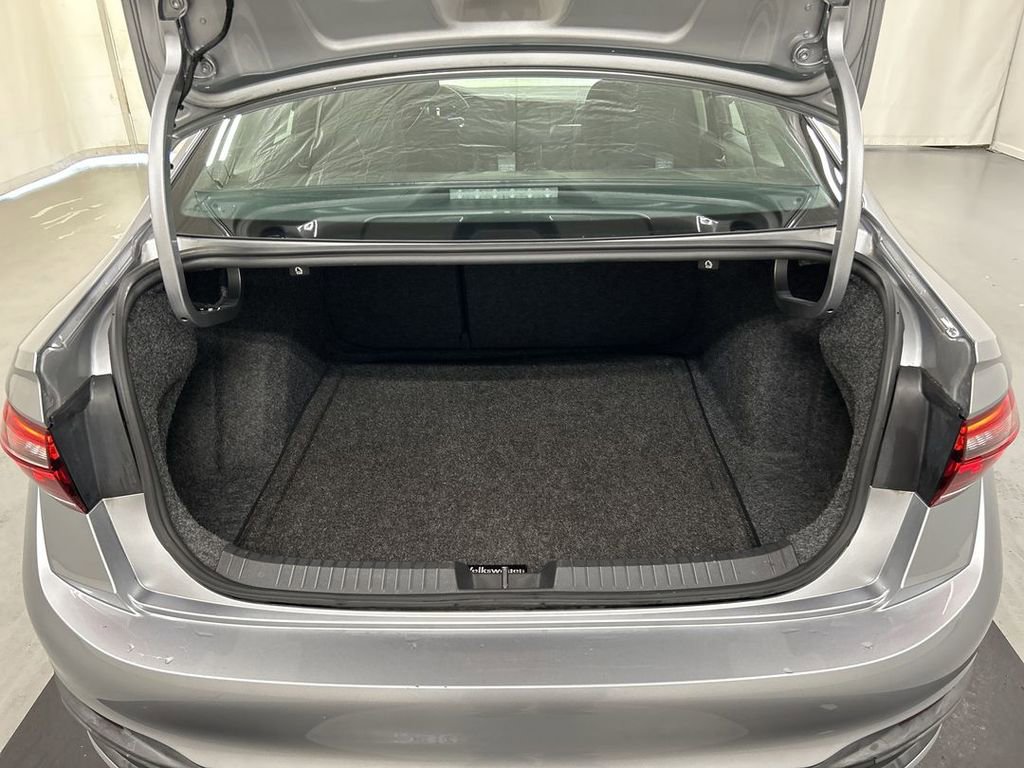 Certified 2023 Volkswagen Jetta S FWD image 21
