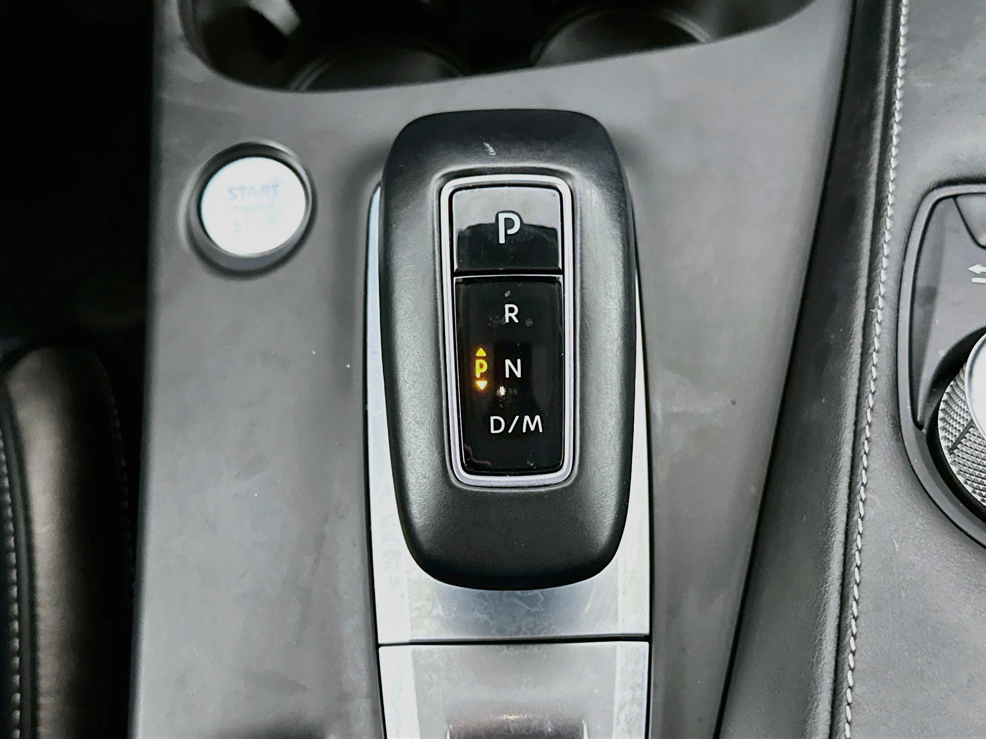 Used 2023 INFINITI QX50 Luxe w/ Accent Package FWD image 24