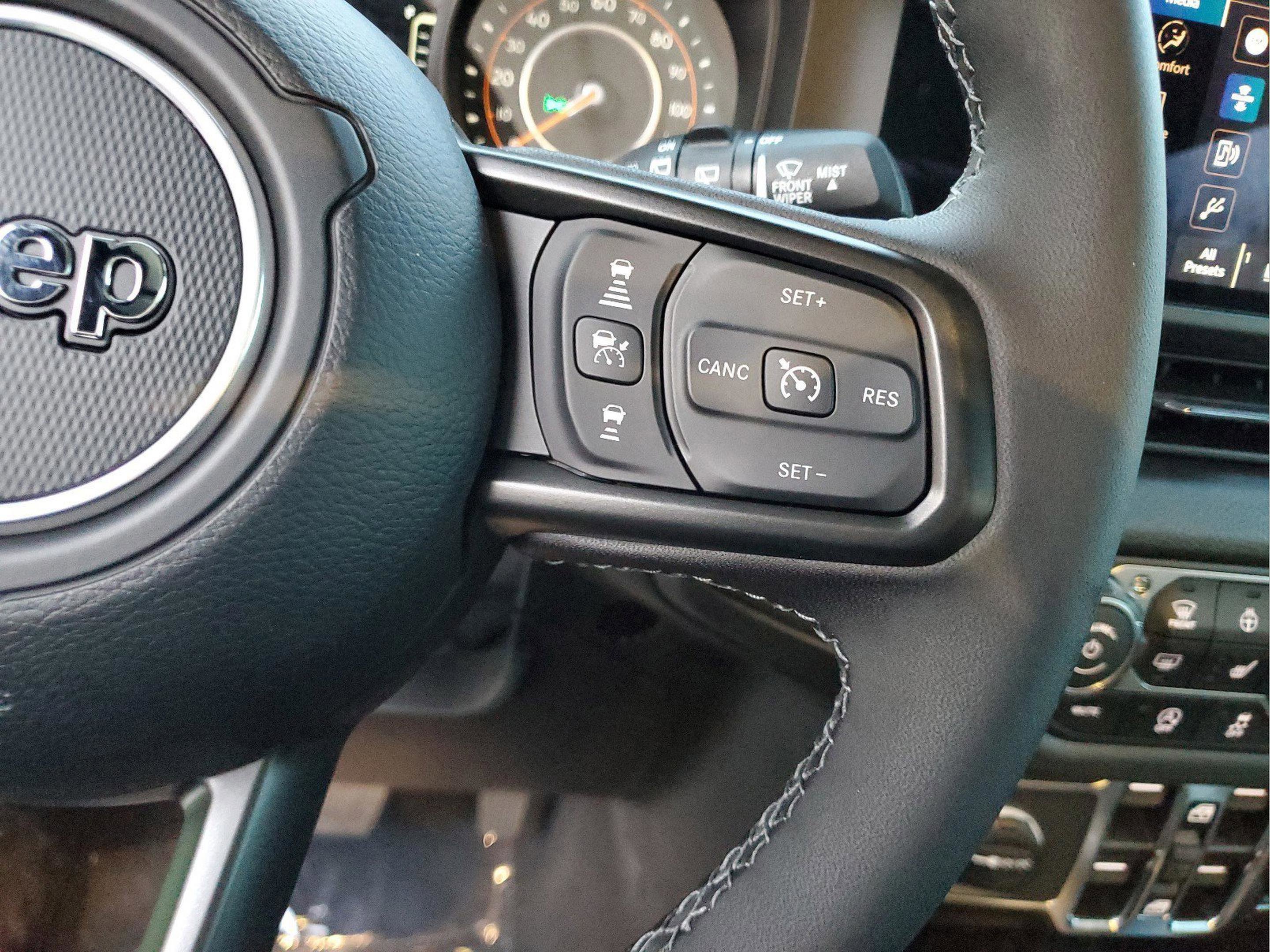 New 2025 Jeep Wrangler Sport S image 24