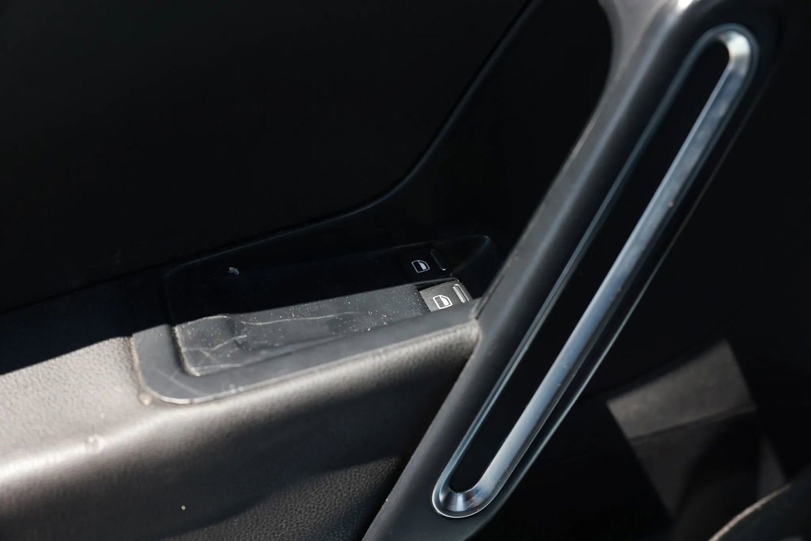 Used 2013 Volkswagen Beetle 2.5 image 42