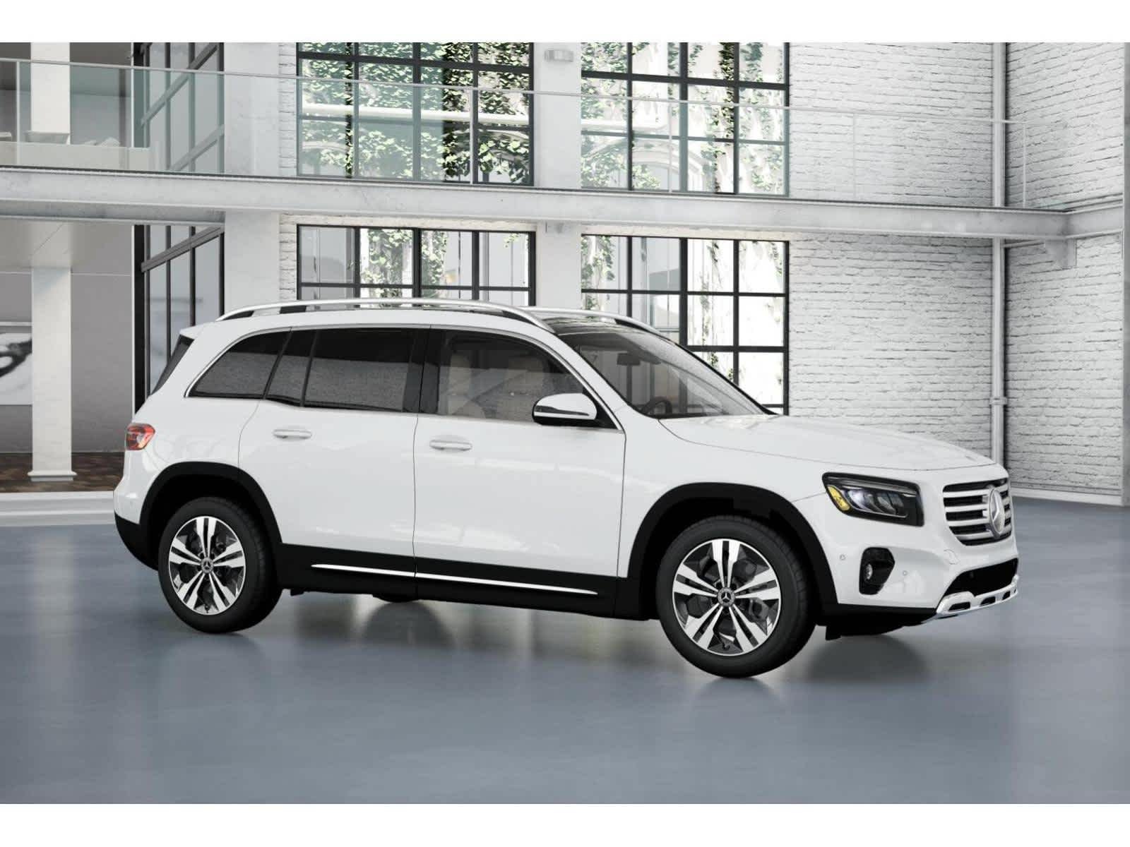 Used 2026 Mercedes-Benz GLB 250 4MATIC image 12