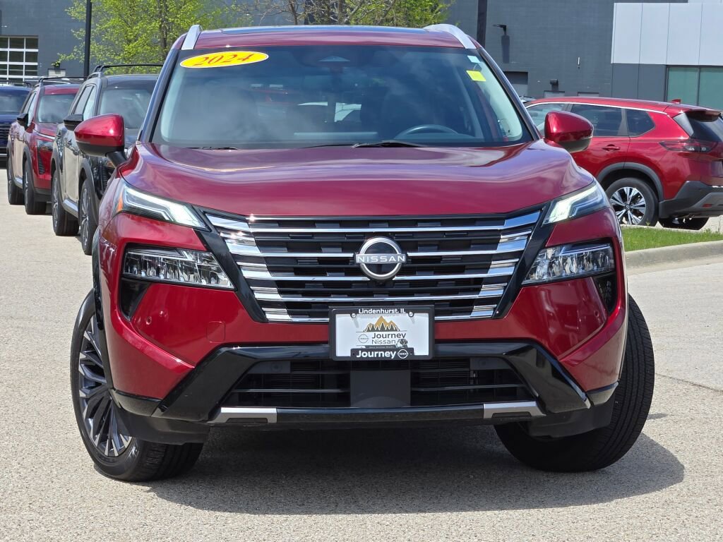 Used 2024 Nissan Rogue Platinum AWD/4WD image 3