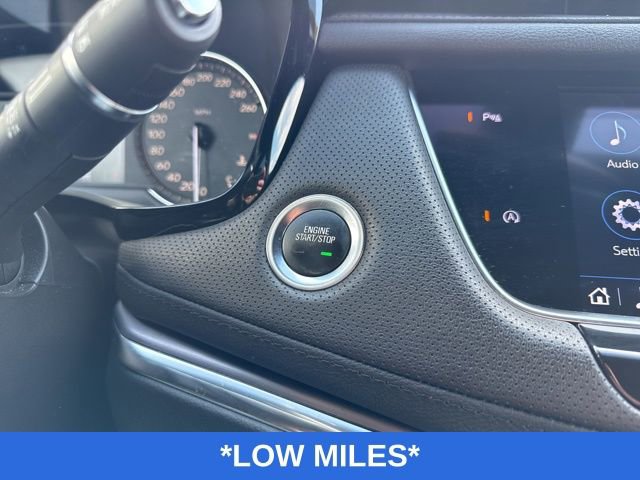 Used 2020 Cadillac XT5 Luxury AWD/4WD image 17