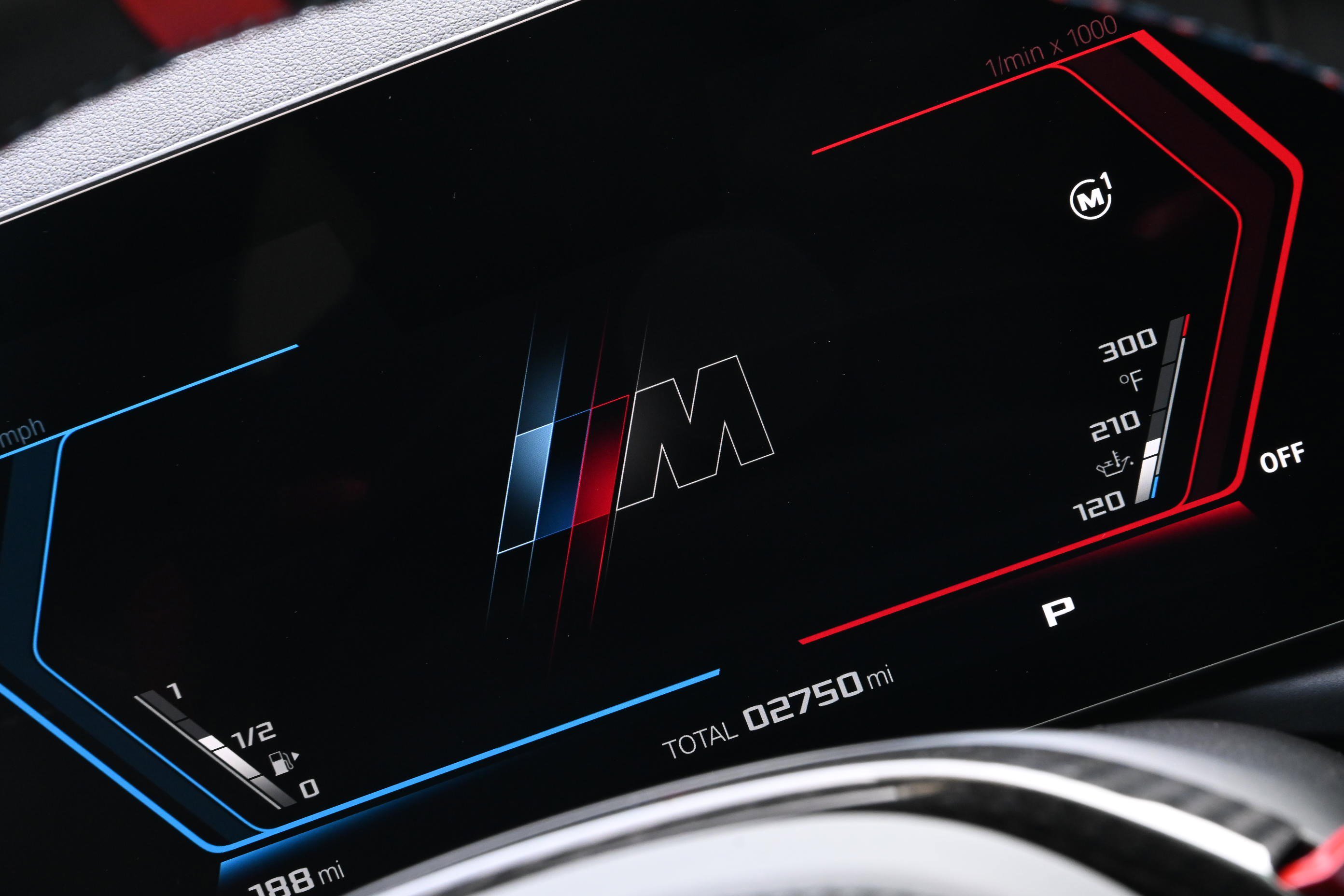 Used 2025 BMW M4 xDrive Competition w/ Executive Package image 30