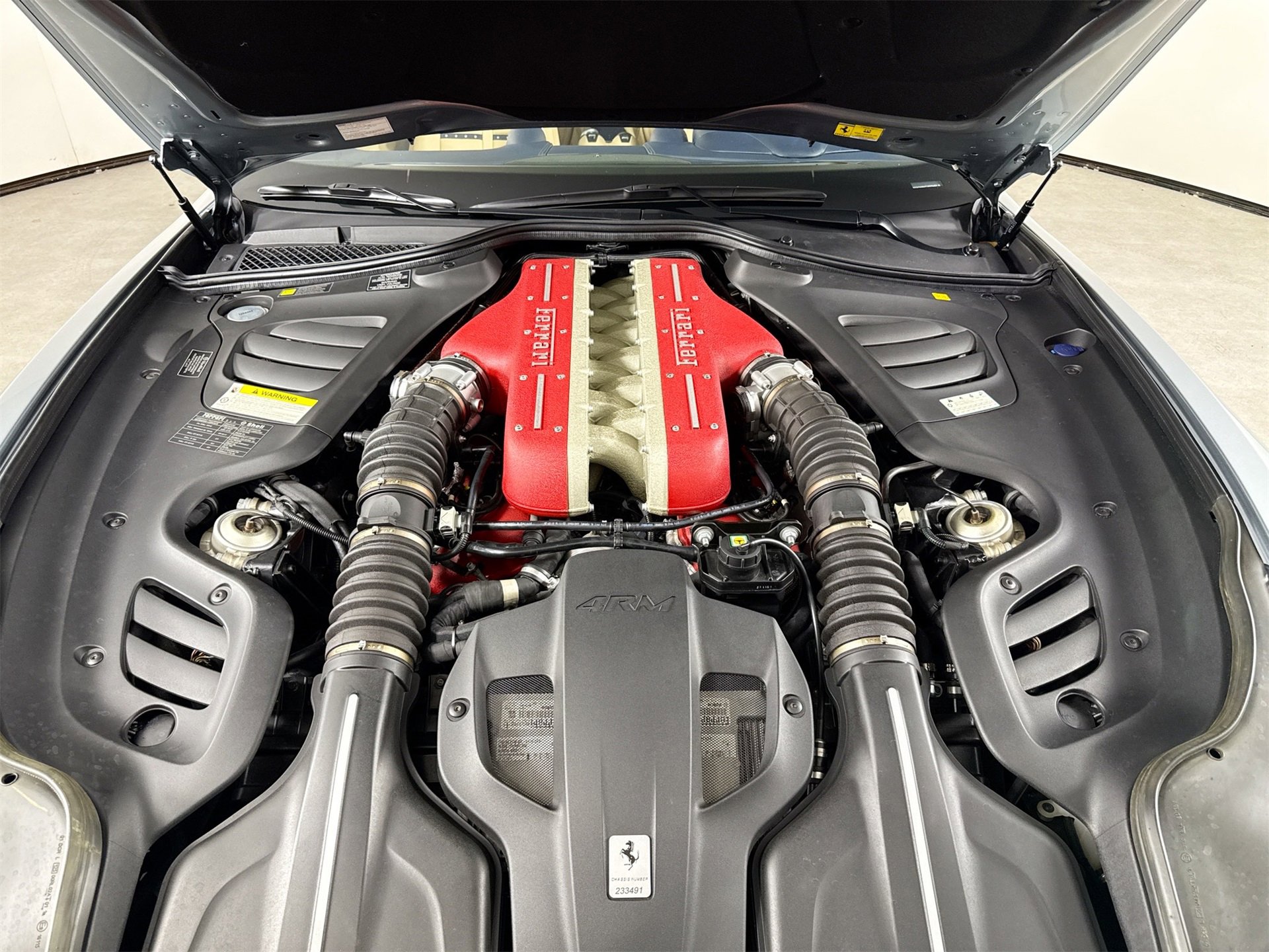 Certified 2018 Ferrari GTC4Lusso image 21