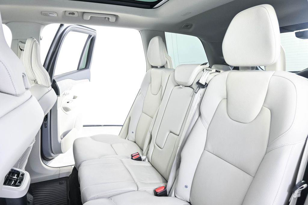 Certified 2025 Volvo XC90 T8 Plus w/ Protection Package Premier AWD/4WD image 22