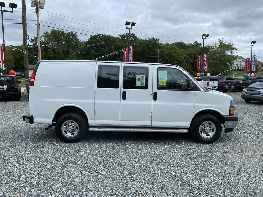 Used 2022 Chevrolet Express 2500 w/ Driver Convenience Package image 6