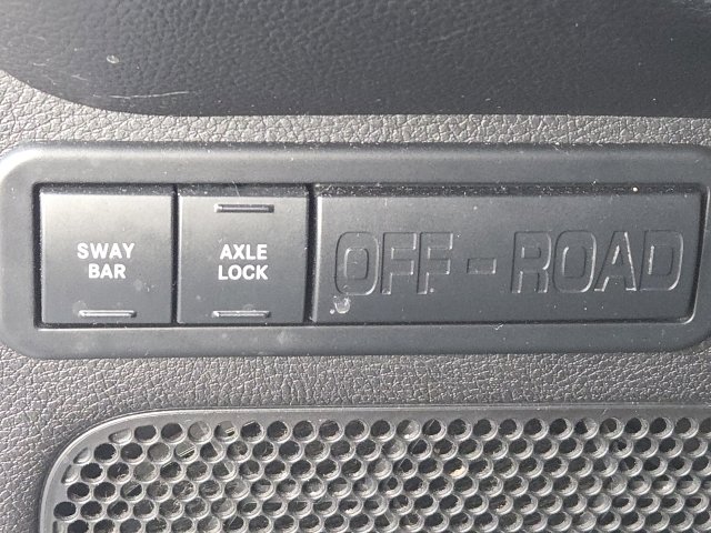 Used 2014 Jeep Wrangler Unlimited Rubicon w/ Connectivity Group image 7