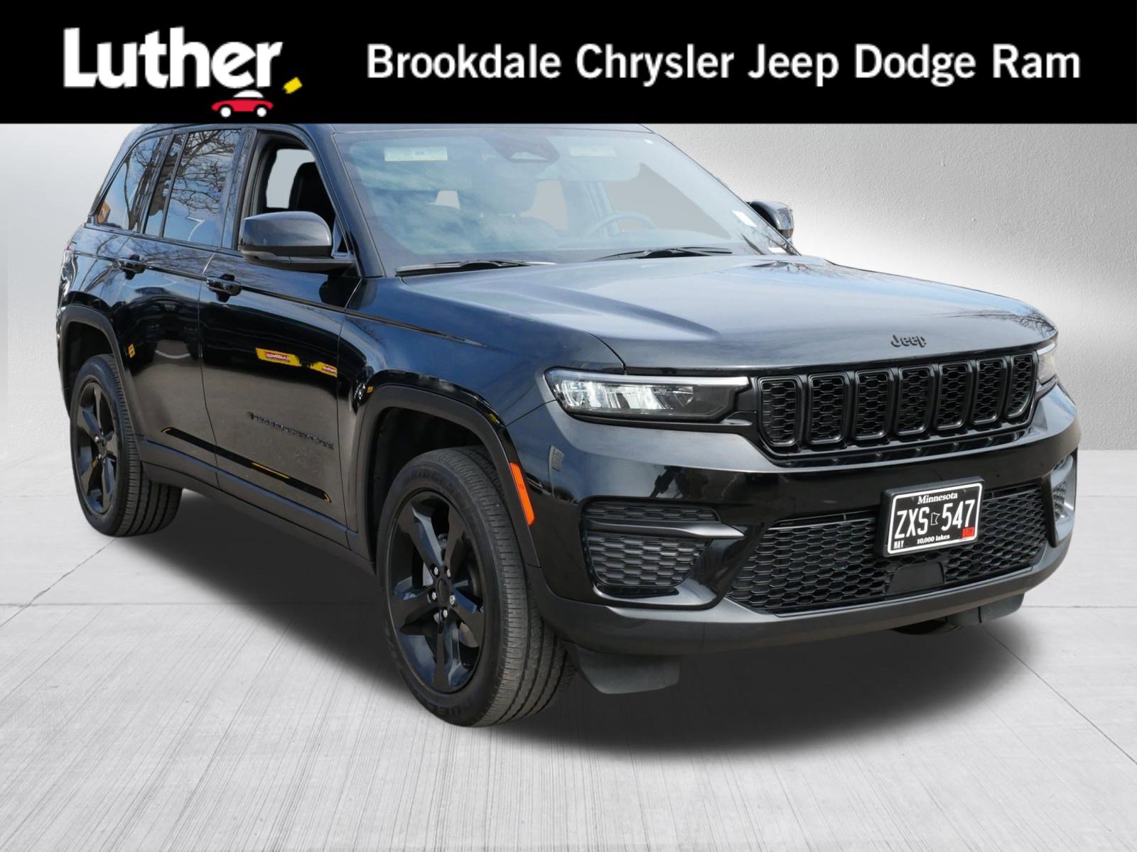 Used 2023 Jeep Grand Cherokee Altitude