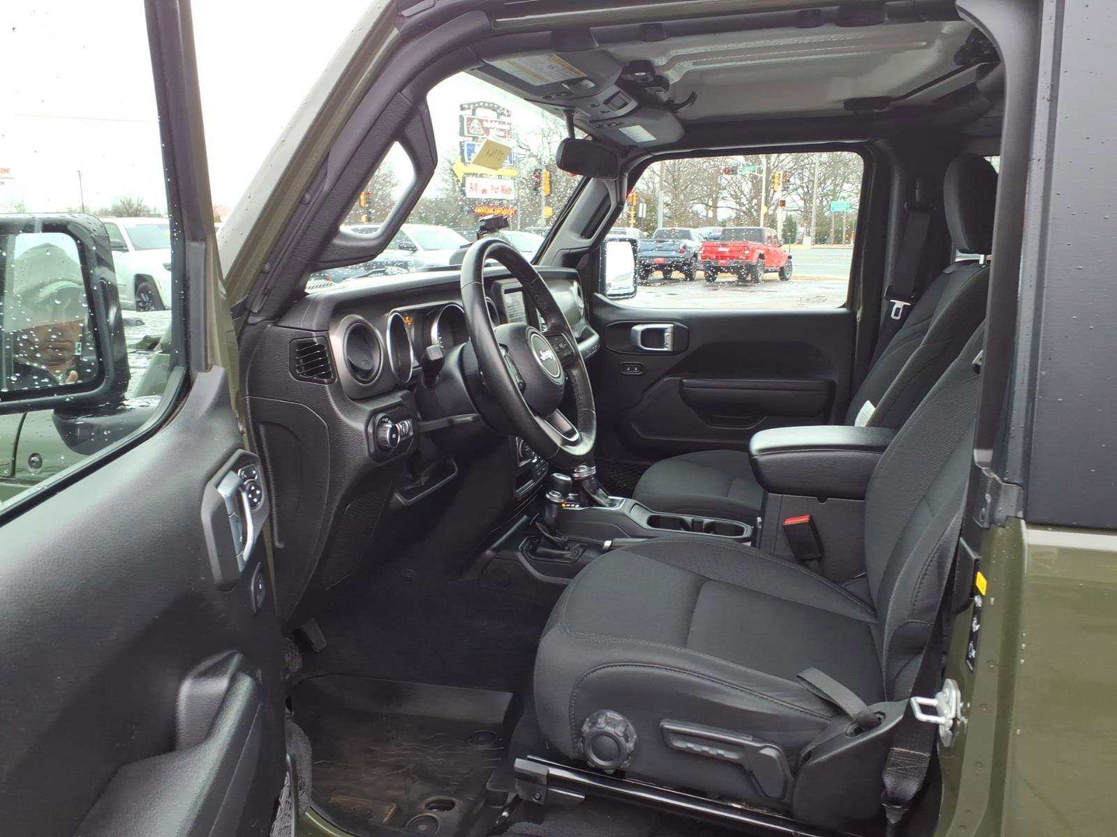 Used 2022 Jeep Wrangler Willys image 10