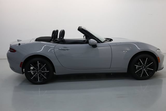 Used 2024 MAZDA MX-5 Miata Grand Touring w/ Weather Package RWD image 46