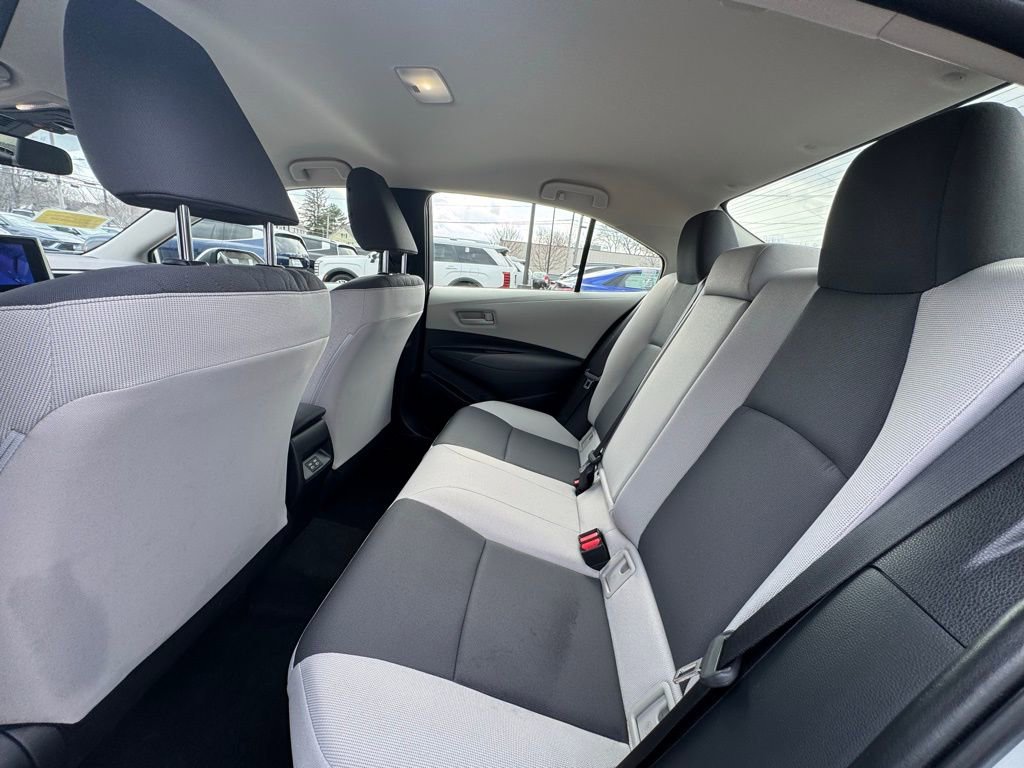 Used 2024 Toyota Corolla LE image 17