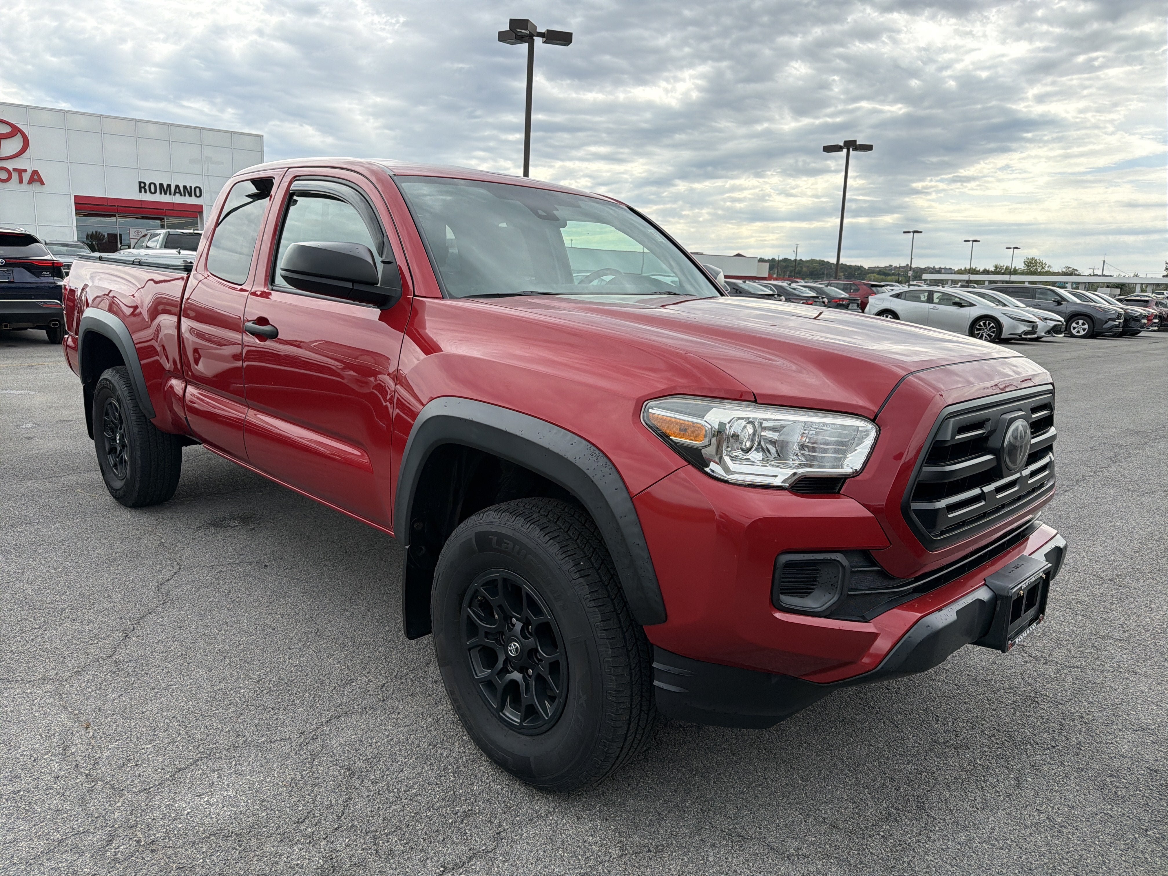 Certified 2019 Toyota Tacoma SR w/ SX Package AWD/4WD image 2