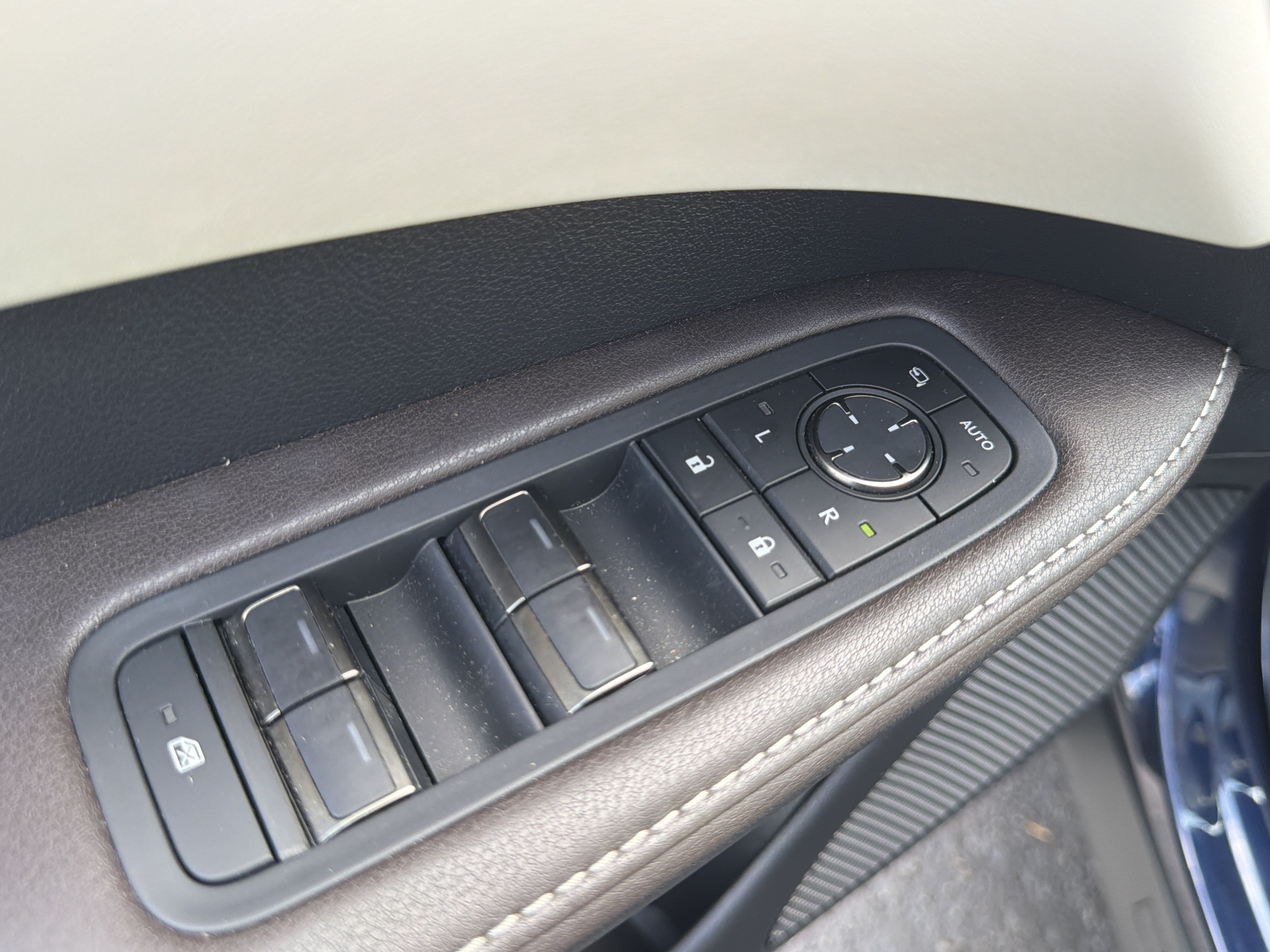 Used 2024 Lexus RX 350 Premium w/ Cold Area Package FWD image 58
