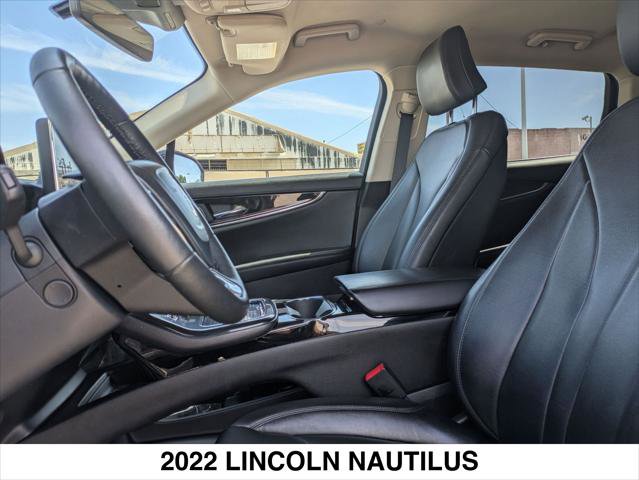 Certified 2022 Lincoln Nautilus FWD w/ Premium Package image 22
