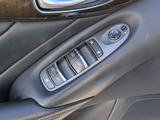 Used 2019 INFINITI Q50 Luxe image 11