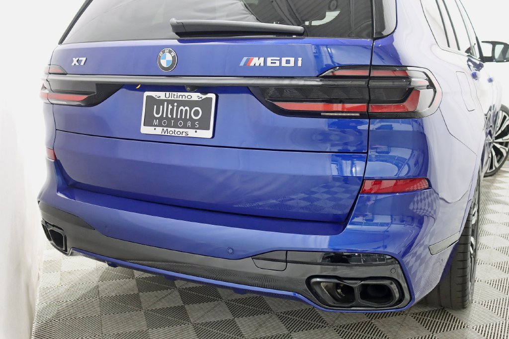 Used 2024 BMW X7 M60i w/ Executive Package AWD/4WD image 12