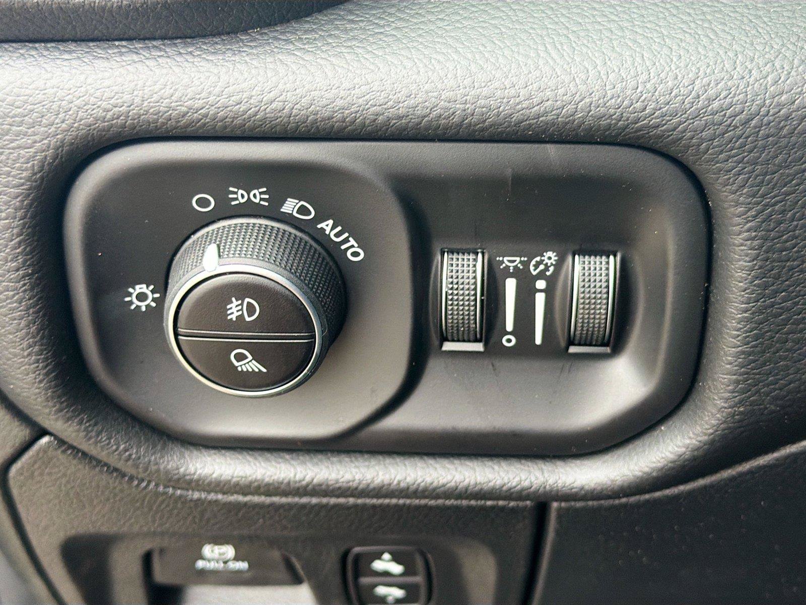 New 2026 RAM 1500 Big Horn AWD/4WD image 33