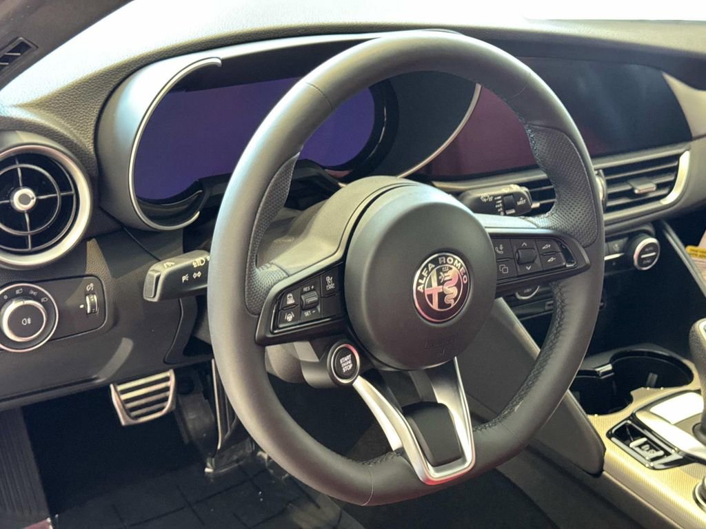 New 2026 Alfa Romeo Giulia AWD w/ Driving Assist Package image 7