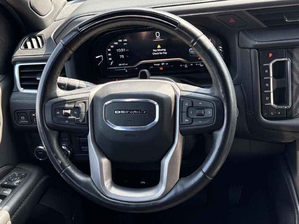 Used 2024 GMC Yukon XL Denali w/ Advanced Technology Package RWD image 10