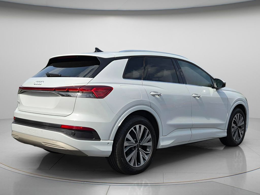 Used 2023 Audi Q4 e-tron Premium Plus w/ Premium Plus image 7