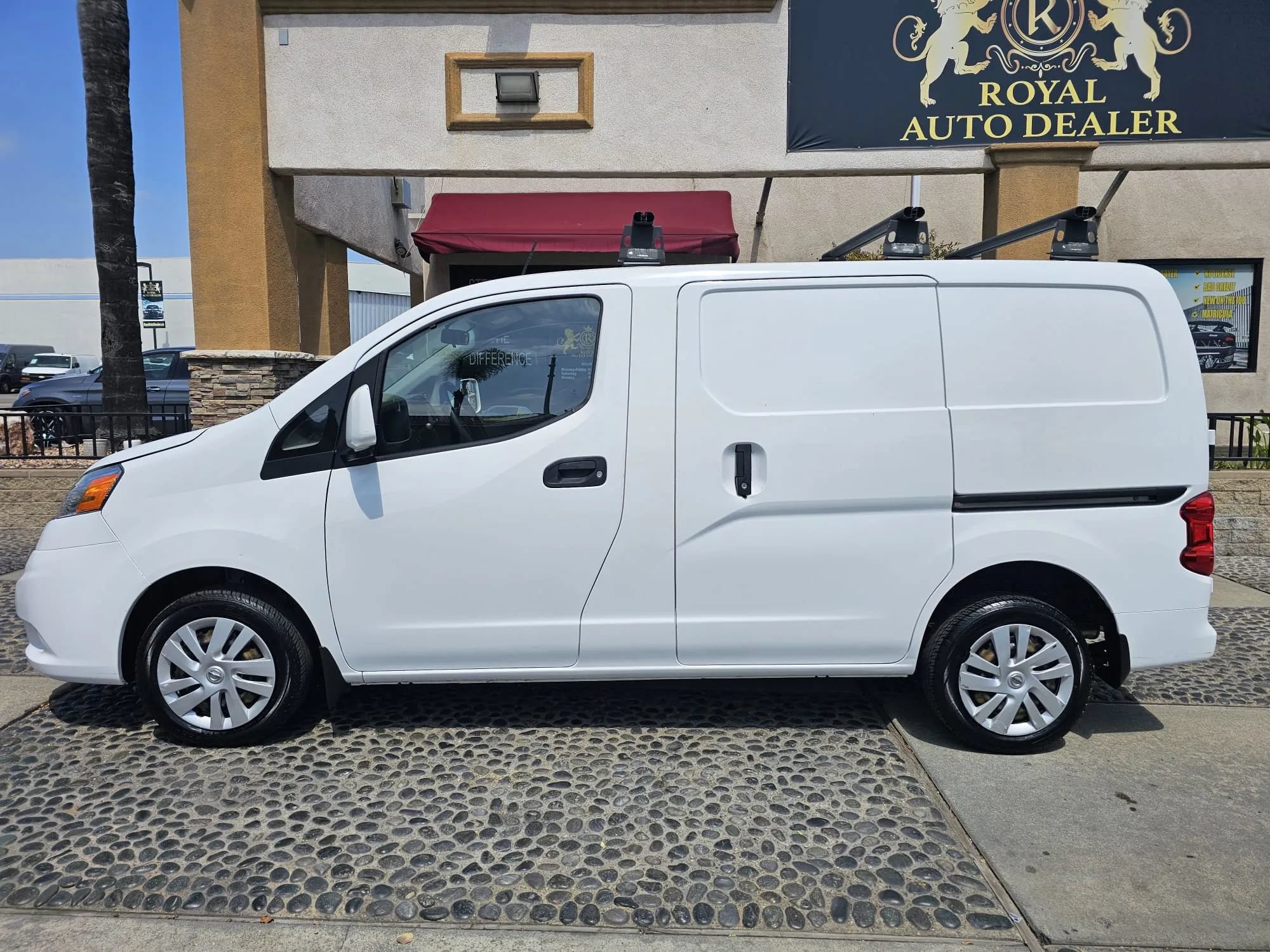 Used 2018 Nissan NV200 SV w/ Navigation Package FWD image 7