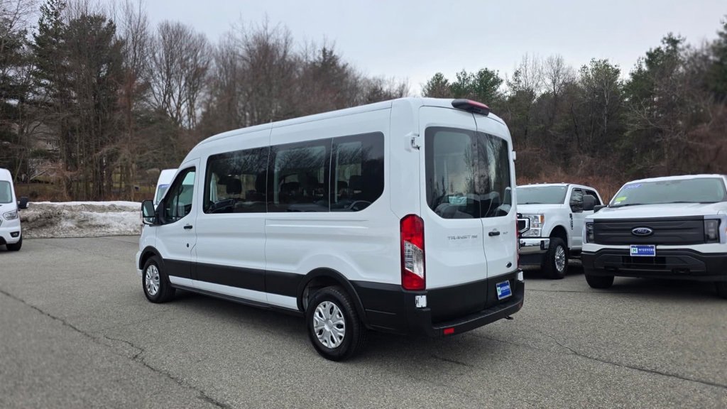 Used 2023 Ford Transit 350 XLT image 4
