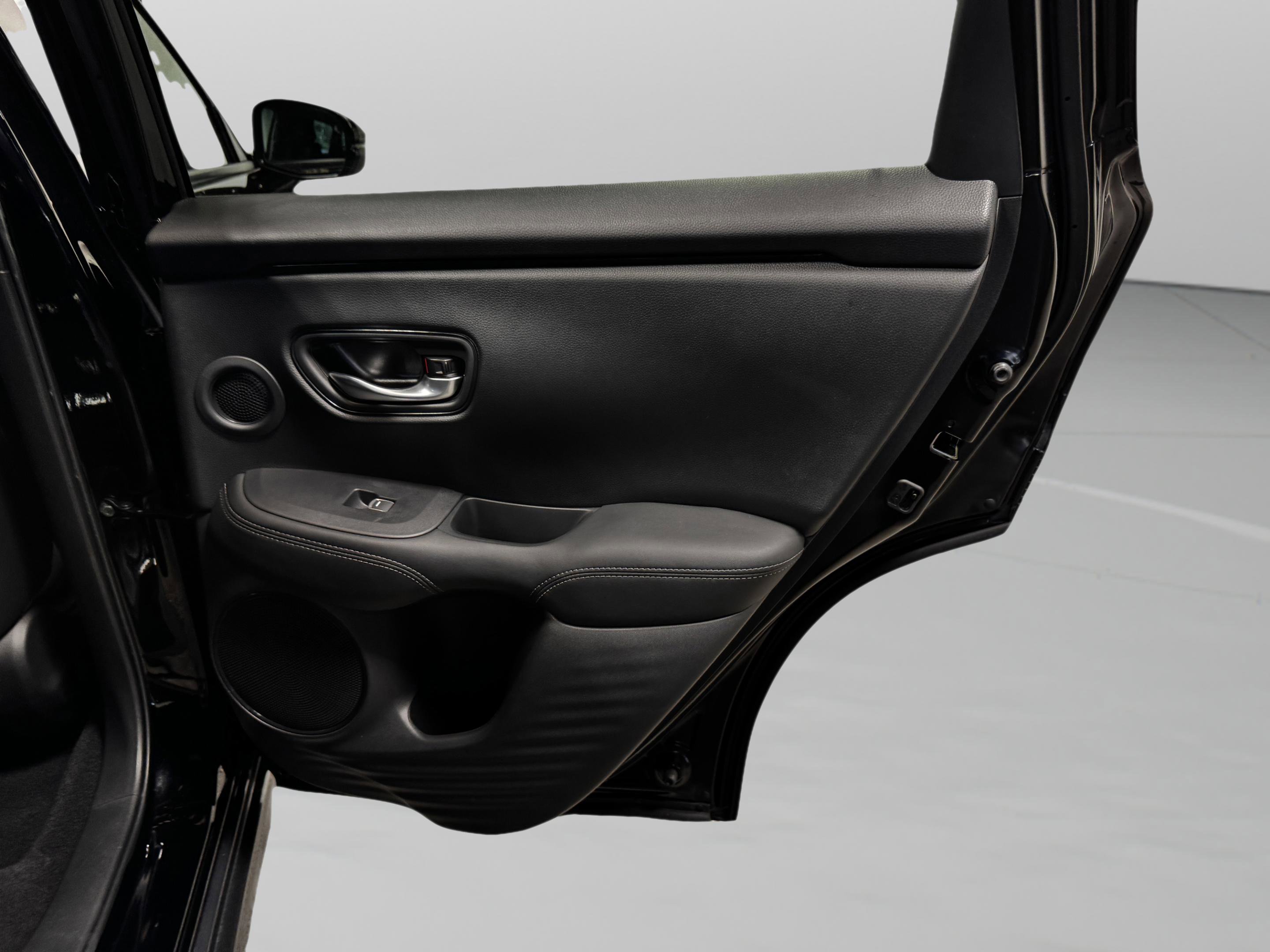 Certified 2025 Acura ADX FWD image 16