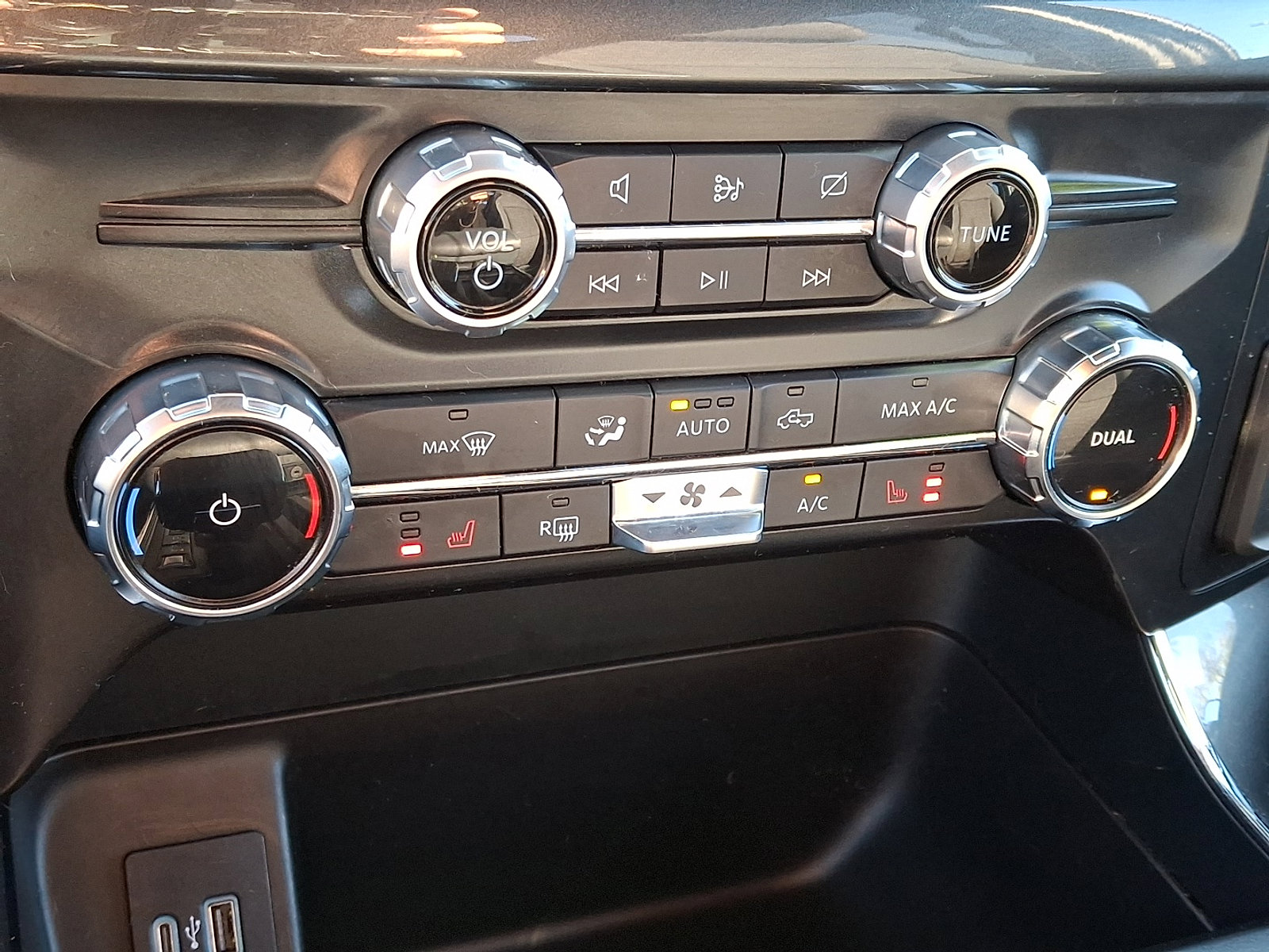 Certified 2022 Ford F150 XLT w/ Equipment Group 302A High image 15