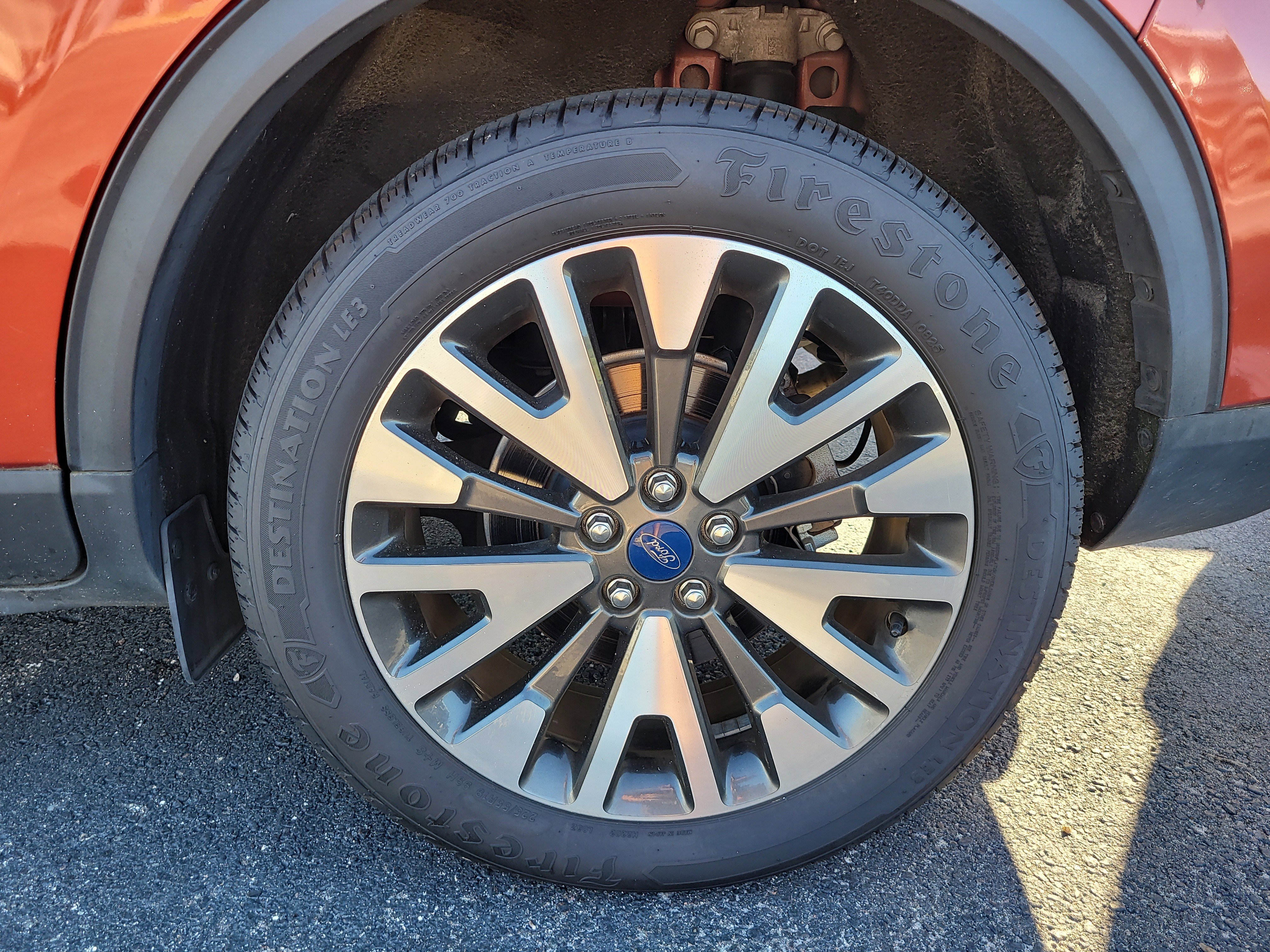Used 2020 Ford Escape Titanium image 8