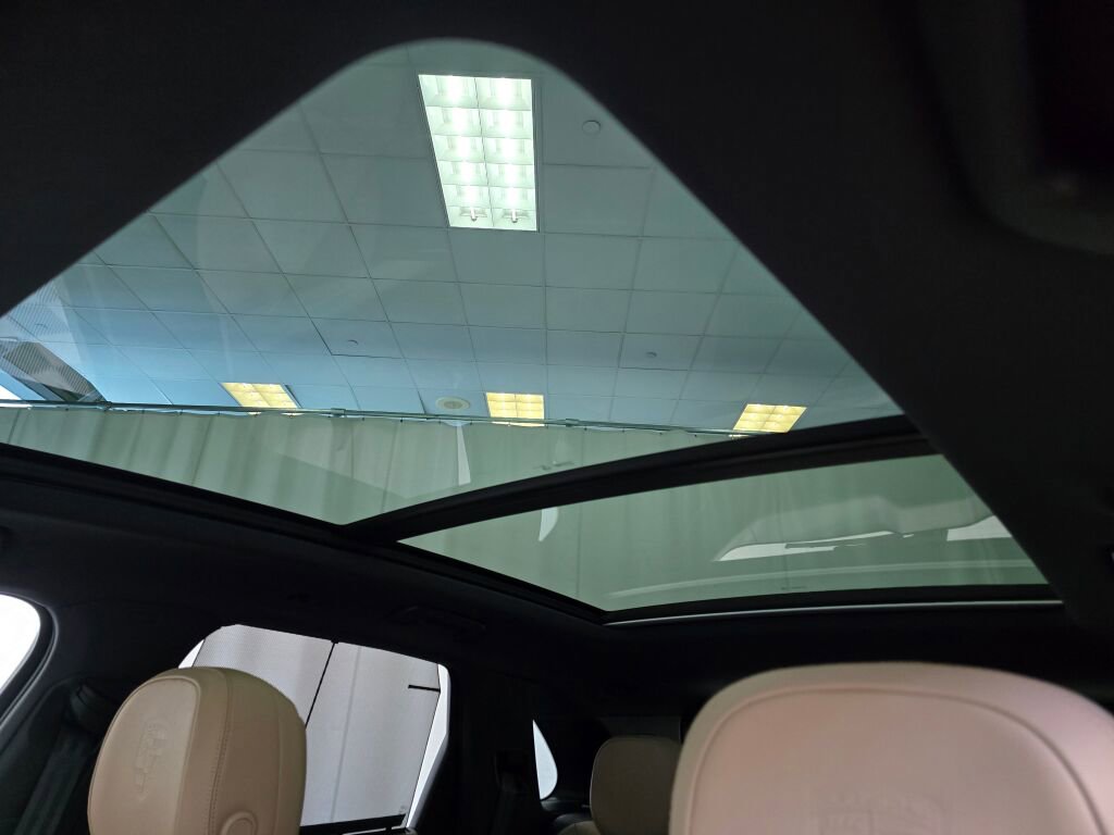 New 2025 Porsche Cayenne image 31