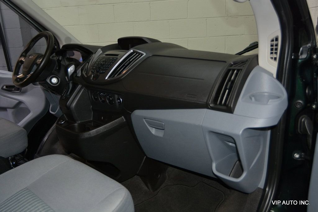 Used 2017 Ford Transit 350 XLT image 9