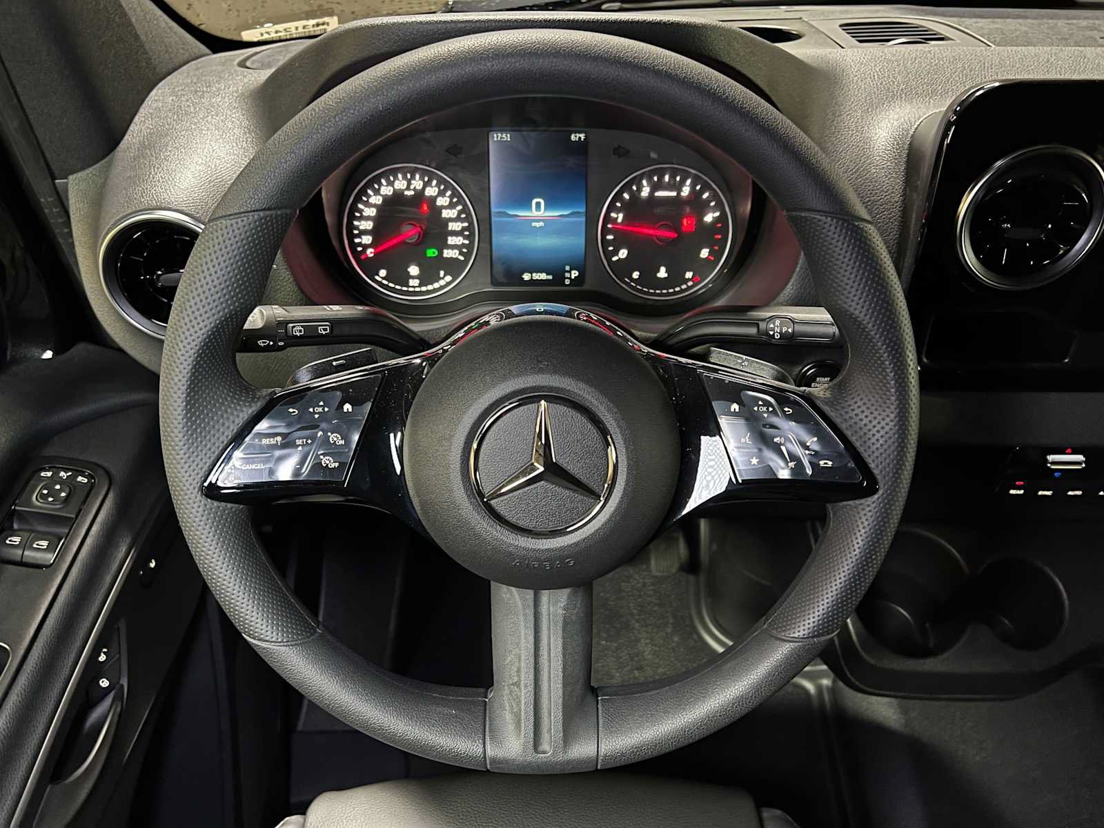 Used 2025 Mercedes-Benz Sprinter 2500 image 26