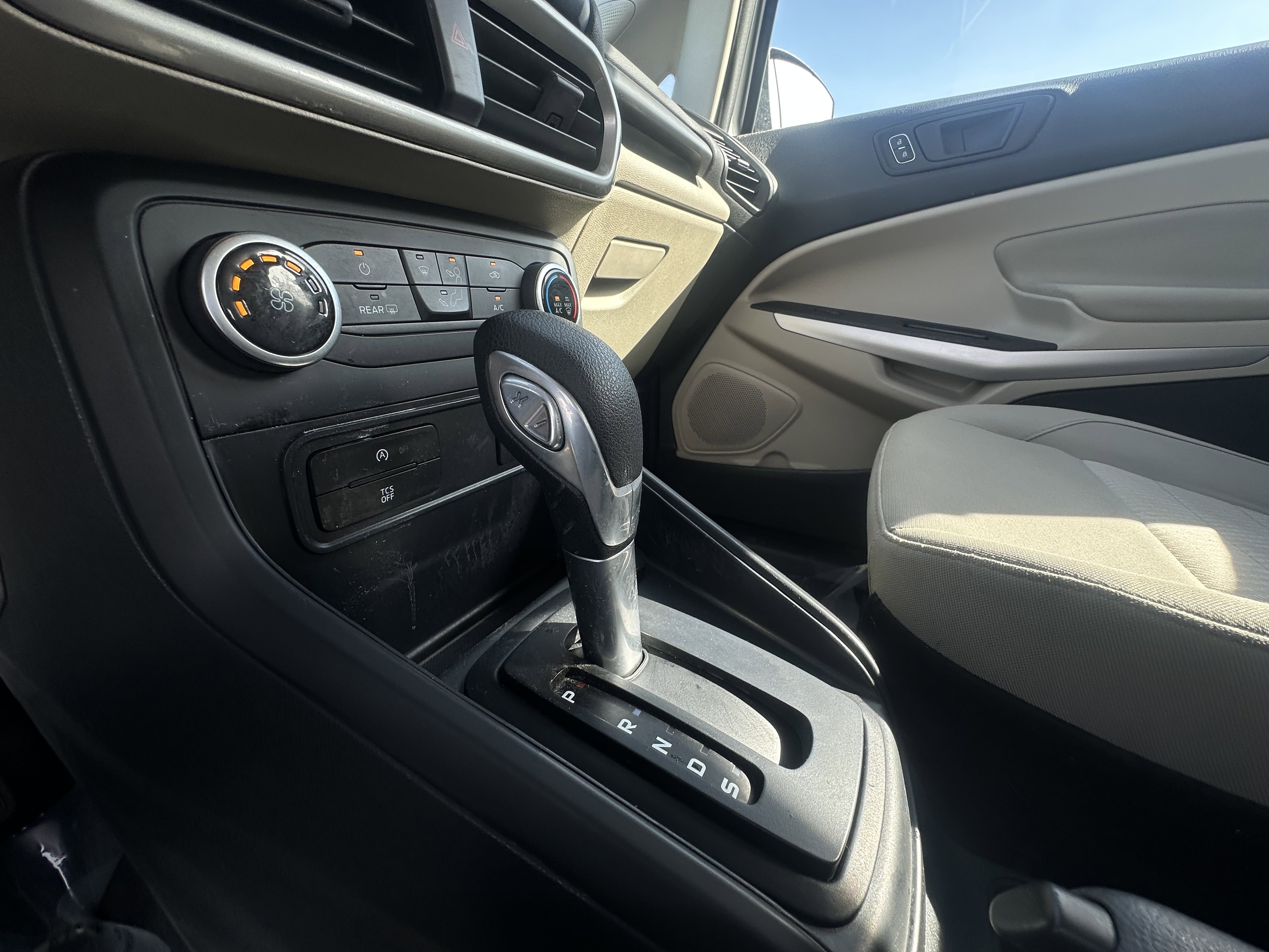 Used 2019 Ford EcoSport S AWD/4WD image 18
