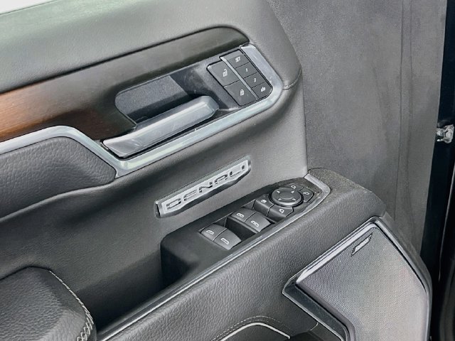 Used 2026 GMC Sierra 1500 Denali AWD/4WD image 27