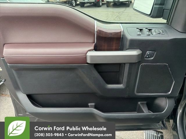 Used 2016 Ford F150 Platinum w/ Equipment Group 701A Luxury image 14