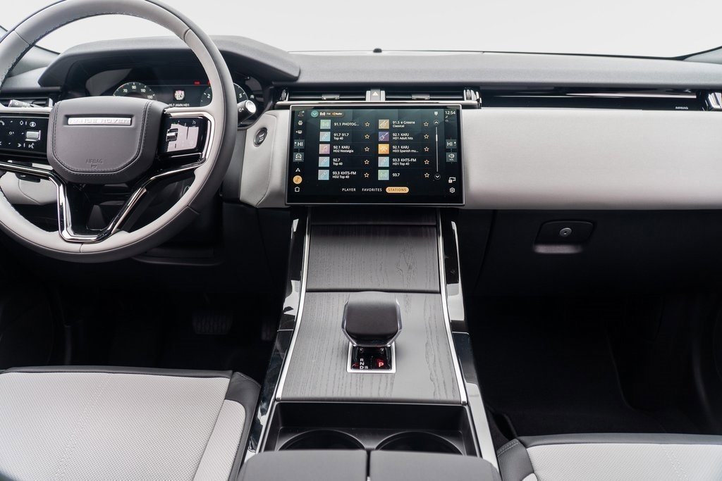 Certified 2026 Land Rover Range Rover Velar S AWD/4WD image 16