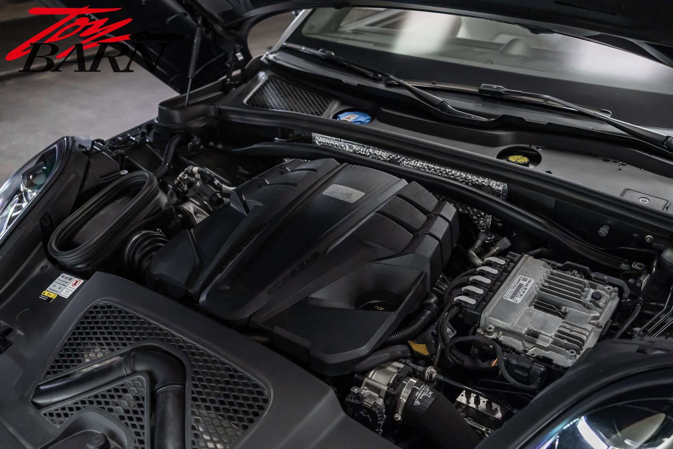 Used 2022 Porsche Macan GTS AWD/4WD image 51