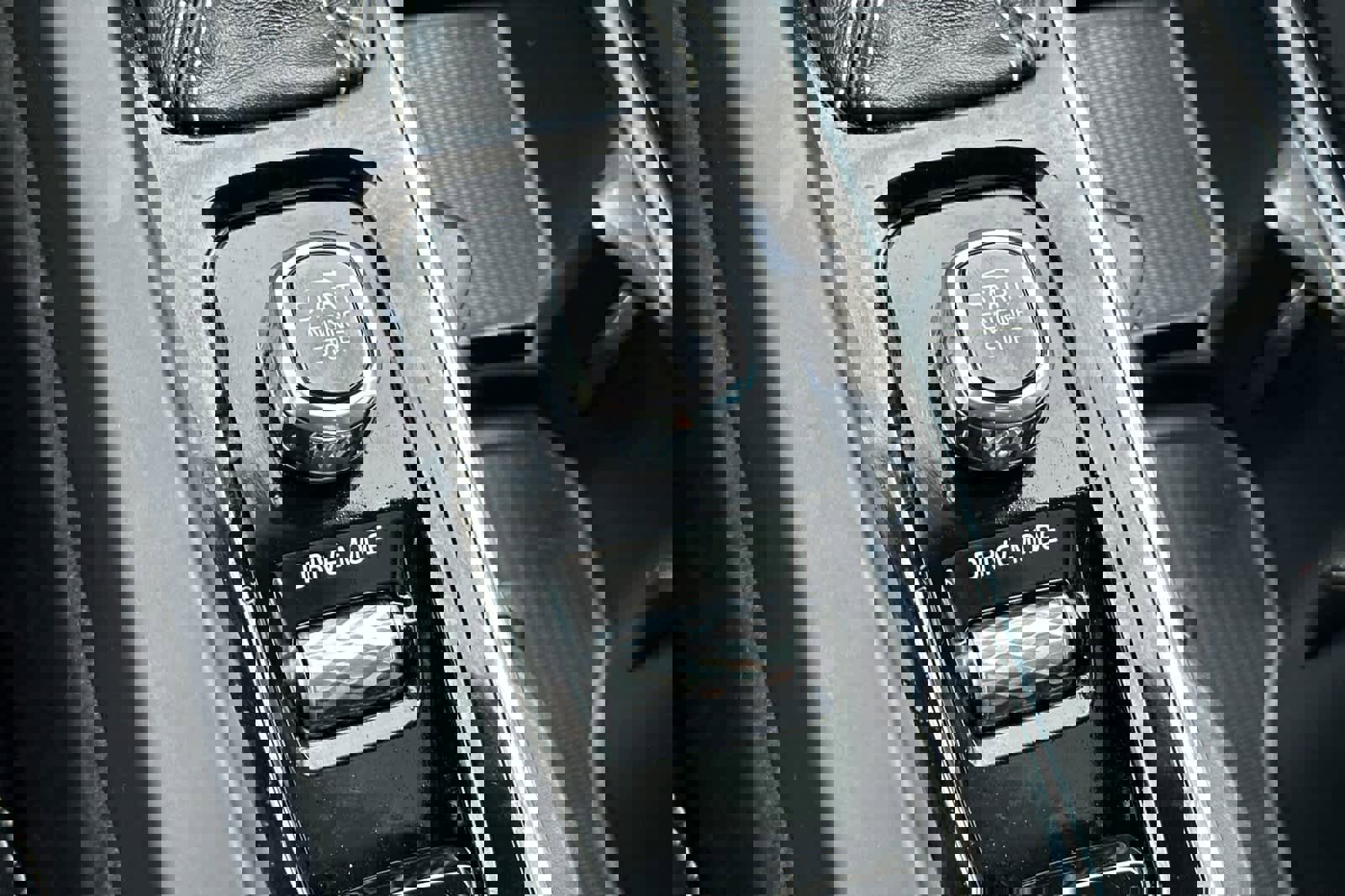 Used 2019 Volvo XC60 T5 R-Design image 27