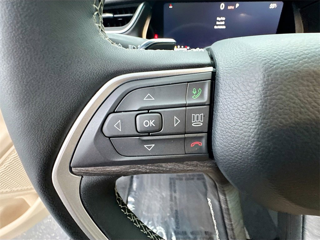 Used 2024 Jeep Grand Cherokee Limited image 38