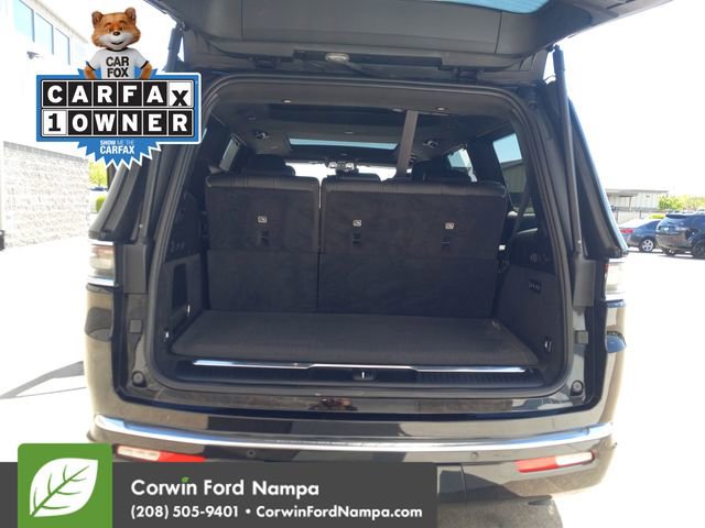 Used 2023 Jeep Grand Wagoneer Series II AWD/4WD image 27