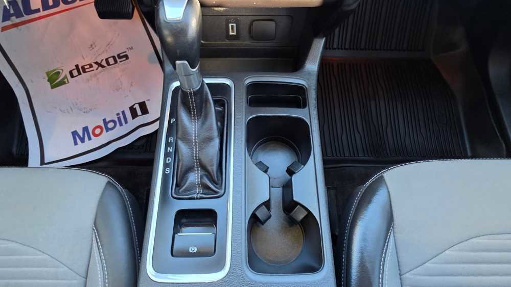 Used 2018 Ford Escape SE w/ SE Sport Appearance Package image 16