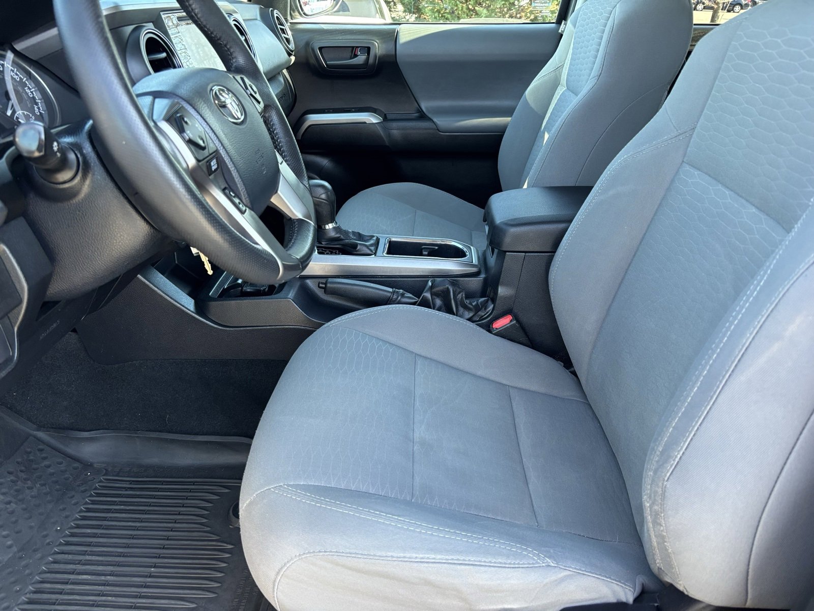 Used 2019 Toyota Tacoma SR5 image 19